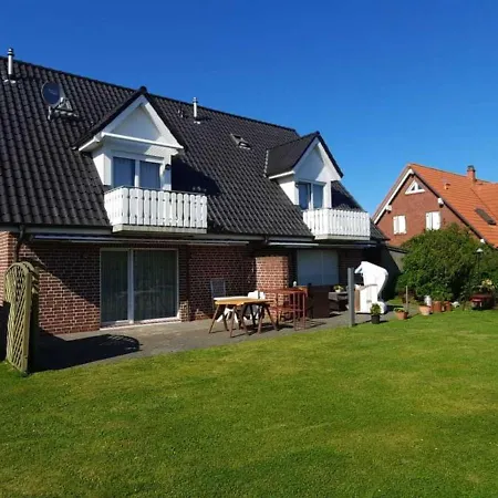 Laura - Am Wieker Bodden Gelegen *